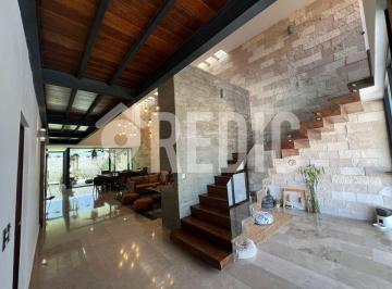 Casa de 4 habitaciones, Corregidora · Amplia Casa de 4 Hab en Cañadas del Lago