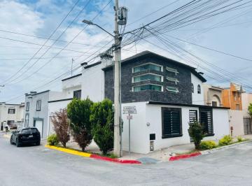 Casa · 263m² · 3 Recámaras · 4 Estacionamientos · Casa en Maravillas