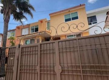 Casa en condominio · 92m² · 2 Recámaras · 1 Estacionamiento · Casa en Venta en Lomas Verdes 5ta Sección La Concordia
