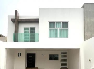 Casa · 214m² · 3 Recámaras · 2 Estacionamientos · Casa en Renta Anual en Altabrisa Residencial, Cerritos, Mazatlán, Sin.