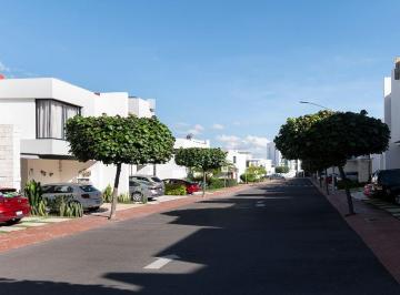 Casa de 3 habitaciones, El Marqués · Casa en Venta, Zibata, Qro