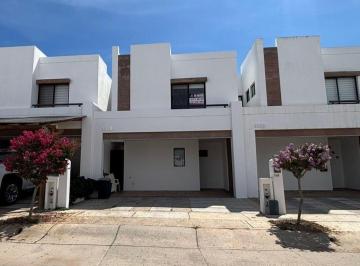 Casa · 122m² · 3 Recámaras · 2 Estacionamientos · Casa en Palmilla Grand Residencial