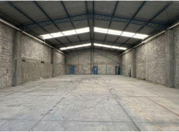Bodega comercial , Jiutepec · Bodega Industrial Equipada con Oficinas y Patio de Maniobras en Jiutepec, Morelos.