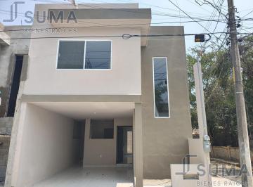 Casa · 144m² · 3 Recámaras · 1 Estacionamiento · Casa en Venta en Col. Barandillas, Tampico Tamaulipas.
