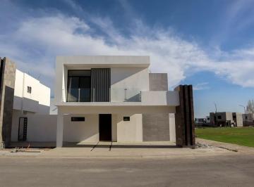 Casa · 226m² · 3 Recámaras · 2 Estacionamientos · Casa en Venta en Villas de Renacimiento en Torreon