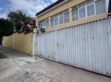 Casa de 5 habitaciones, Guadalajara · Casa Super Remodelar