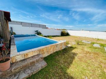 Casa · 148m² · 3 Recámaras · 3 Estacionamientos · Casa en Venta en San Juan del Rio, Queretaro