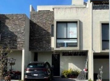Casa en condominio de 4 habitaciones, Zapopan · Casa en Venta en Coto Zoi Boreales en Valdepeñas