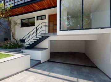 ec7e4c44738f12198a3144107fad6db928cc821aa0c371a390f57a68df35d1a1 · Casa en Calle Cerrada en Venta Romero de Terreros