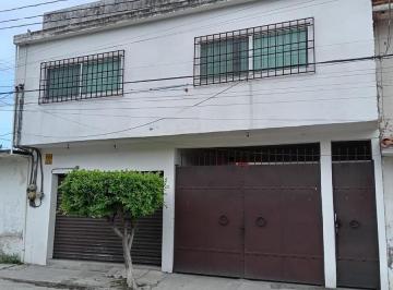 Casa · 198ha · 5 Recámaras · 4 Estacionamientos · Propiedad en Venta en El Porvenir Jiutepec | Casa con Local Comercial
