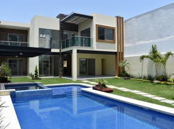 Casa · 415m² · 4 Recámaras · 2 Estacionamientos · Casa Nueva en Venta en Fraccionamiento con Vigilancia 24 Hrs