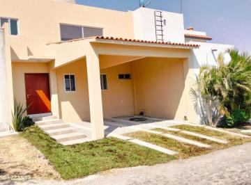 Casa · 230m² · 3 Recámaras · 2 Estacionamientos · Casa Nueva en Venta en Burgos Bugambilias, Temixco | Alberca Común y Seguridad