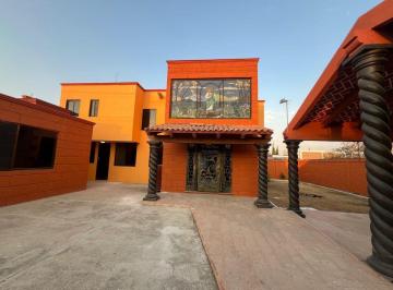 Casa de 5 habitaciones, Tequisquiapan · Casa en Venta en Tequisquiapan, Entrega Inmediata