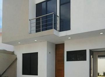 Casa de 3 habitaciones, Cuernavaca · En Venta Casa en Chapultepec. Cuernavaca Morelos
