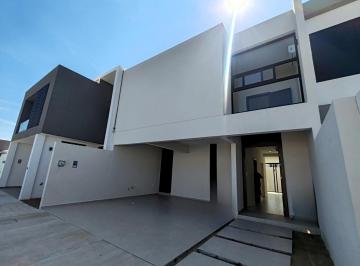 Casa · 202m² · 2 Estacionamientos · Casa en Venta en Lomas del Dorado Boca del Río Veracruz