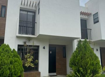 Casa 90m² Renta · Casa en Renta Amueblada Cerca del Areopuerto