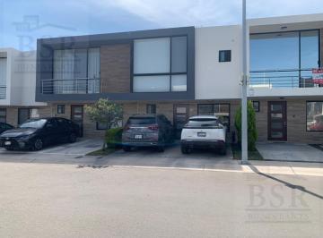 Casa · 120m² · 3 Recámaras · 2 Estacionamientos · Casa en Fraccionamiento Residencial El Refugio