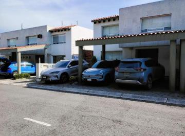 Casa en condominio · 252m² · 3 Recámaras · 3 Estacionamientos · Casa en Venta Valle de Las Fuentes