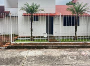 Casa de 3 habitaciones, Fortín · Casa en Renta con Alberca en Área Comun