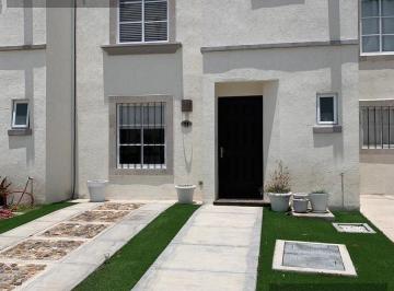 Casa en condominio · 100m² · 3 Recámaras · 2 Estacionamientos · Casa en Venta – Puerta Verona, Querétaro