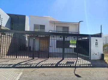 Casa · 401m² · 3 Recámaras · 3 Estacionamientos · Casa en Venta en Juriquilla, Real de Juriquilla