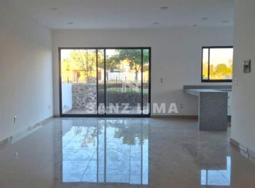 Casa de 3 habitaciones, Celaya · Castela Reserva Residencial: Bella E Iluminada Propiedad. Bellas Amenidades.