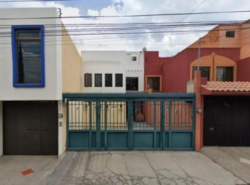 Casa de 3 habitaciones, San Luis Potosí · Casa en Venta Lomas 4ta Secc San Luis Potosi