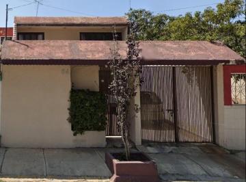 Casa de 3 habitaciones, Tultitlán · Casa en Venta en Fuentes del Valle Tultitlan (Recuperacion Bancaria)