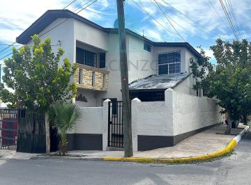 Casa · 155m² · 3 Recámaras · 1 Estacionamiento · Venta de Casa por Lomas Vallarta
