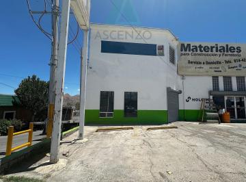 Local comercial · 130m² · 2 Estacionamientos · oportunidad¡Renta de Local Comercial por Col. Nombre de Dios, Araram
