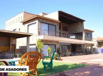 Casa de 6 habitaciones, Ensenada · Hermosa Residencia en Renta en Valle de Guadalupe — Más de 2,500 m² de Lujo y Confort