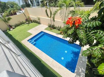 Casa · 300m² · 4 Recámaras · 2 Estacionamientos · Casa Nueva en Privada, Colonia Chapultepec, Cuernavaca