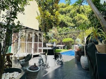 Casa · 180m² · 3 Recámaras · 2 Estacionamientos · Casa en Venta en Fraccionamiento Junto Al Rio, Temixco