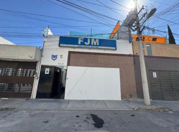 Casa de 4 habitaciones, Pachuca · Venta de Sensacional Casa Atrás Plaza Toros Vicente Segura.