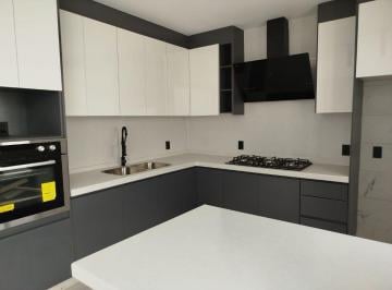 Casa de 4 habitaciones, Tlajomulco de Zúñiga · Residencia Nueva 1 Recamara Planta Baja 4 Recámaras Total
