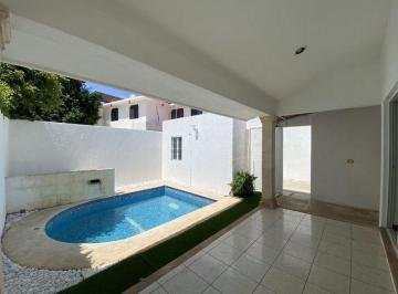 Casa · 283m² · 3 Recámaras · 2 Estacionamientos · Amplia Casa en Venta/renta Monterreal Merida Norte (Avc - 2739)
