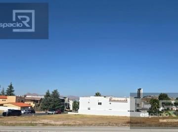 Terreno / Lote · 1592m² · Terreno en Venta en Bosques del San Francisco Frente a Parque
