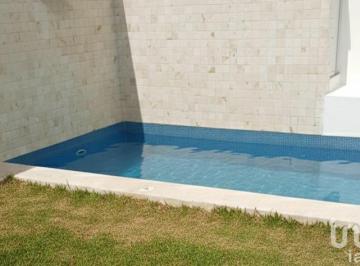 Casa · 294m² · 3 Recámaras · 2 Estacionamientos · Casa en Renta Amueblada con Piscina en Altabrisa