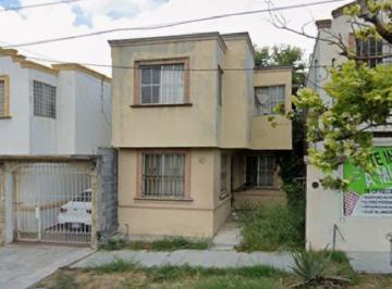 Casa de 3 habitaciones, Monterrey · Casa en Venta en Lomas de Las Cumbres, Monterrey, Nuevo Leon.