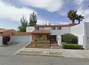 Casa de 5 habitaciones, Juárez · Casa en Venta en Juarez Chihuahua