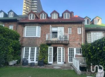 Terreno / Lote · 395m² · 5 Recámaras · 4 Estacionamientos · Casa en Venta en Tlacopac
