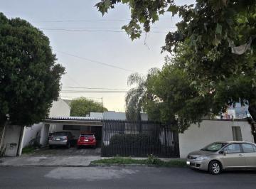 Casa de 3 habitaciones, Monterrey · Casa con Amplio Terreno Cumbres 1er Sector