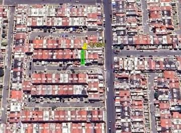 Casa · 98m² · 4 Recámaras · 1 Estacionamiento · Casa en Venta de 3 Pisos en Héroes Tecamac, Bosques Sup.52.50 m² *se Acepta Crédito Infonavit*