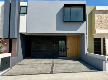 PRECIO $3,080,000.°°
CONSTRUCCIÓN: 130 m²
TERRENO: 96 m²
FRENTE: 6 metros.
FONDO · Venta Casa con Recámara en Pb en Cañadas del Bosque Morelia Cas_5292 Mor/hh