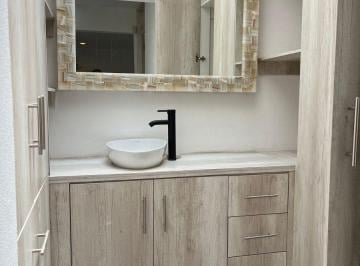 Casa de 4 habitaciones, Querétaro · Casa en Venta Juriquilla Privada