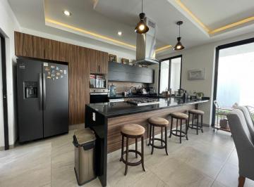 Casa en condominio de 4 habitaciones, Querétaro · Venta Casa Lomas de Juriquilla Querétaro 6.67