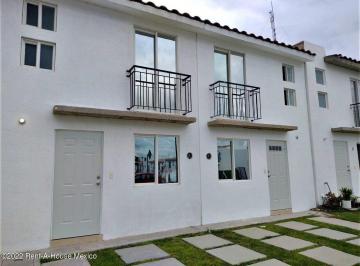 Casa · 69m² · 3 Recámaras · 2 Estacionamientos · Ciudad del Sol Casa de 3 Recamaras en Venta Rah127
