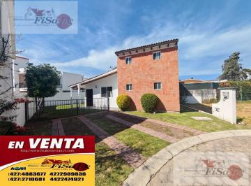 Casa · 206m² · 3 Recámaras · 2 Estacionamientos · Casa en Venta en El Country
