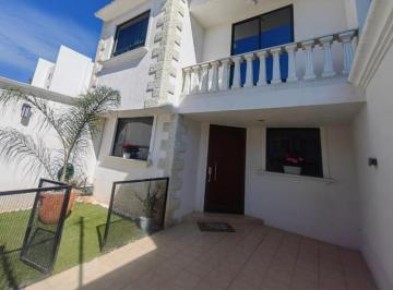 Casa · 120m² · 2 Estacionamientos · Casa en Pachuca en Venta Excelente Ubicacion