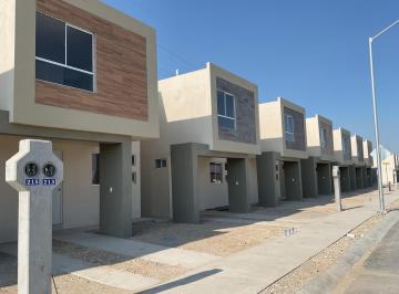 Casa · 99m² · 3 Recámaras · 2 Estacionamientos · Casa - Fraccionamiento Vistas del Seminario